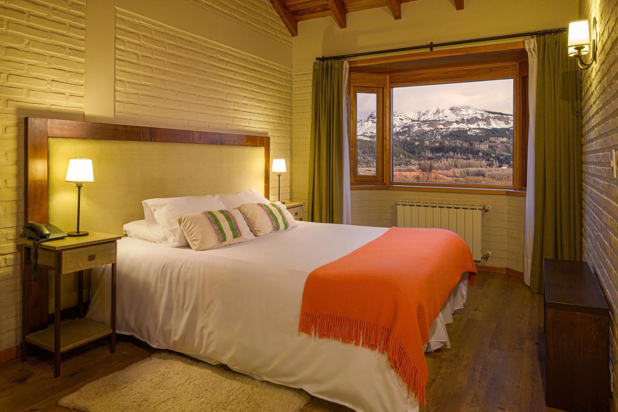 Hotel Casona Del Alto San Martín de los Andes Esterno foto